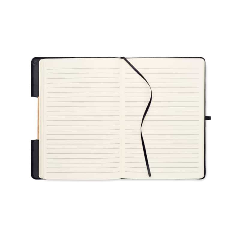 Libreta A5 con tapa dura abierta