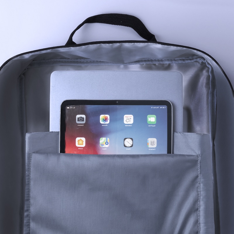 Mochila extensible confeccionada 4