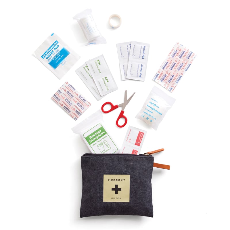 kit de primeros auxilios con tu logo