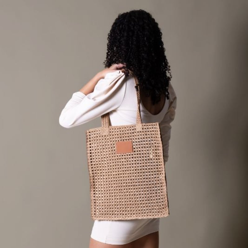 Bolsa fabricada en papel de rafia_2